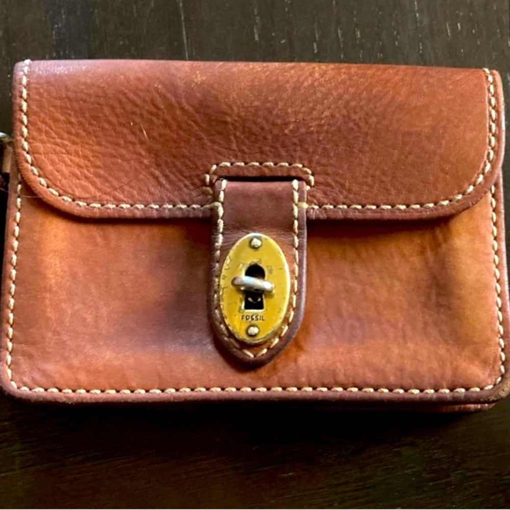 Fossil Vintage Leather Wristlet